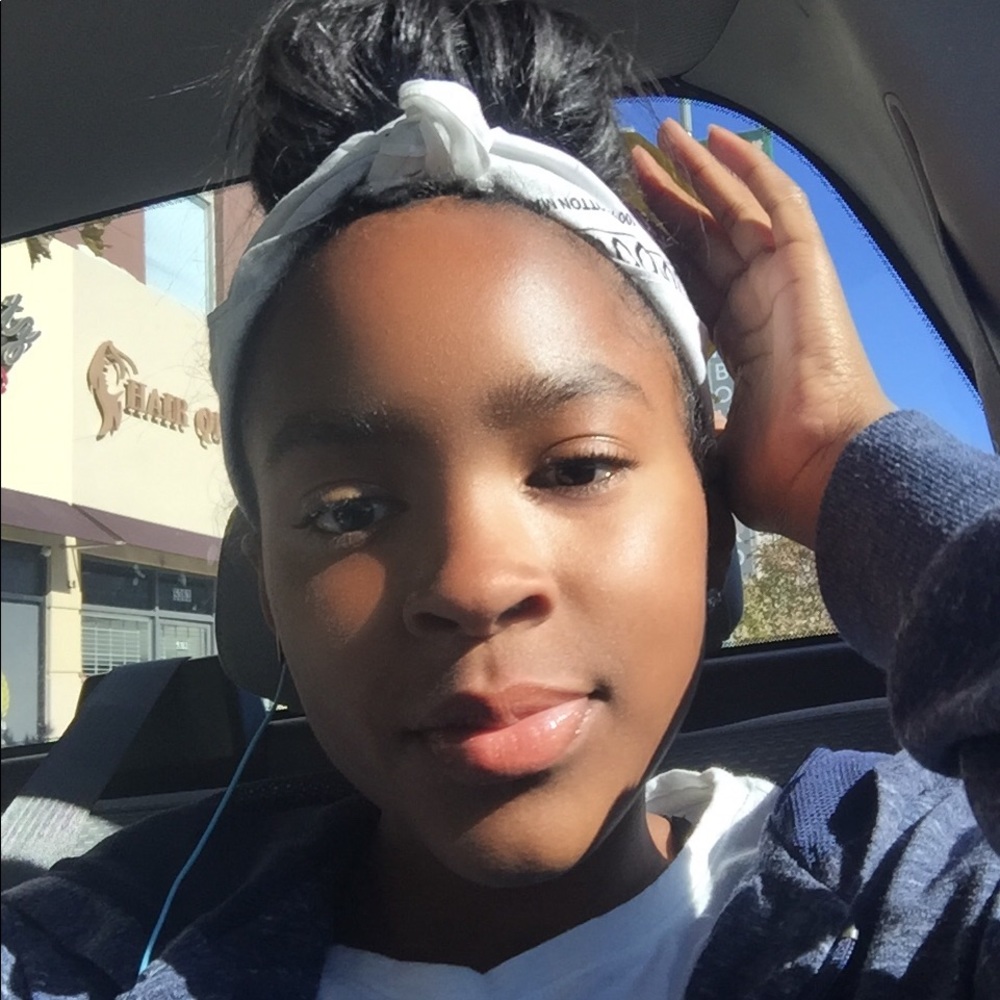 Meet your Posher, Jadah